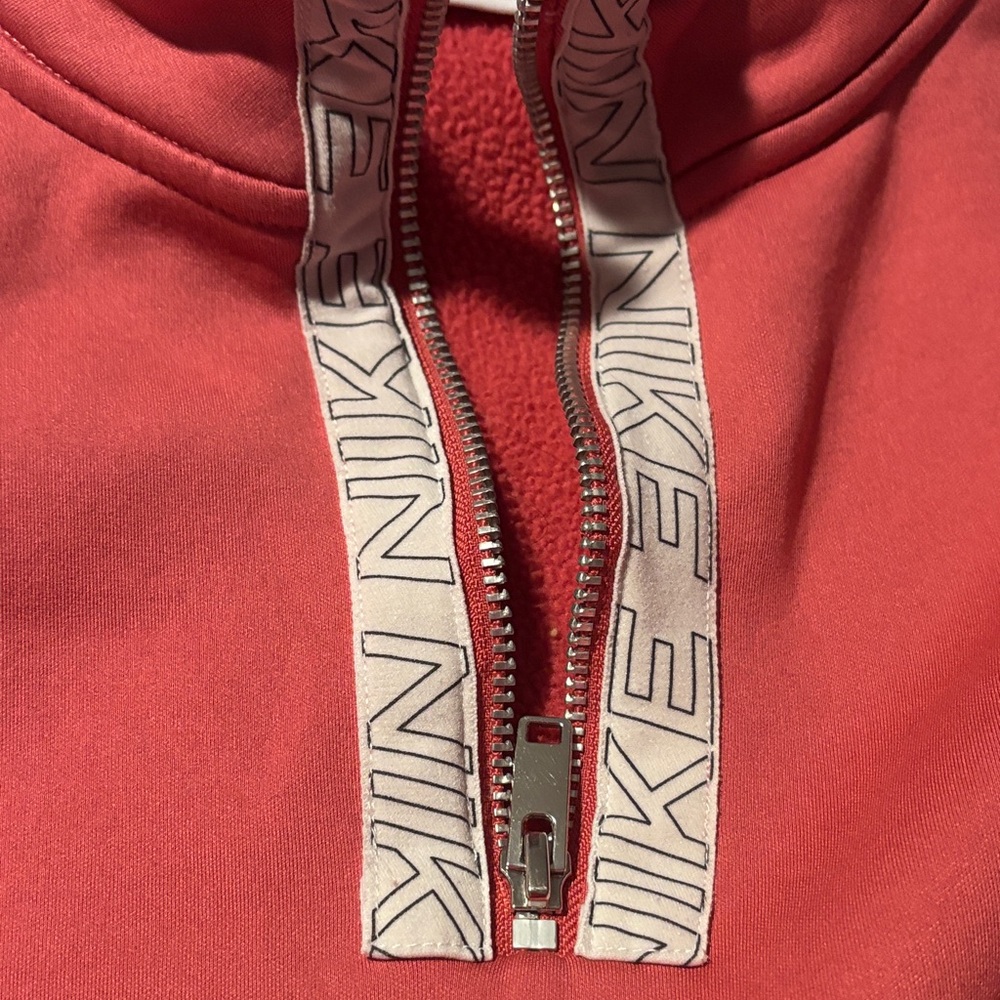 Nike pink Therma-Fit pullover - Picture 4 of 4